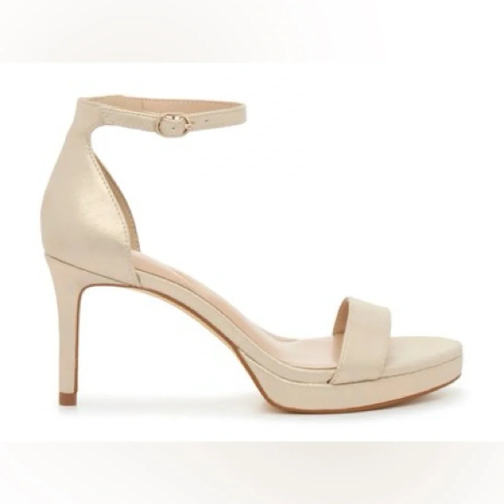 Kelly & Katie Lixie Gold Metallic Ankle Strap Heels – Size 11 – NIB